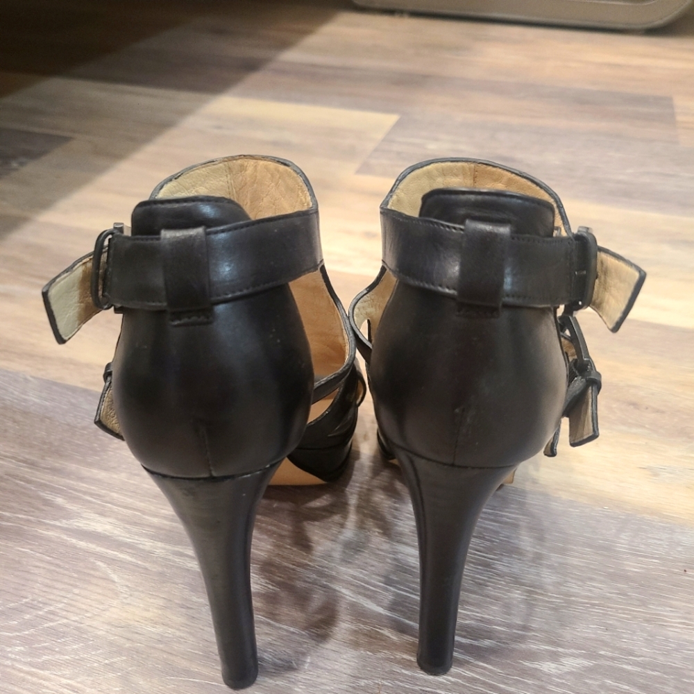 Blacke Leather Studded Heels - Picture 4 of 6